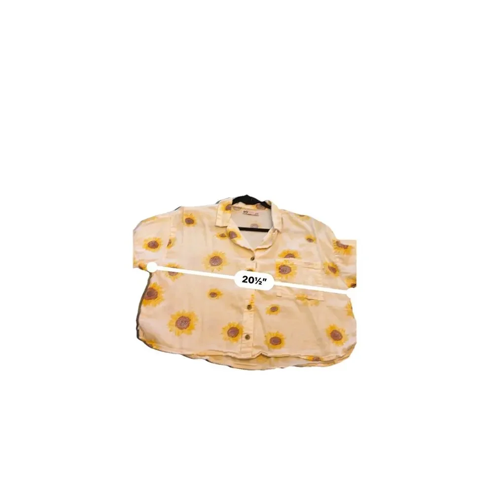 SO Goods For Life LARGE Button Front Shirt with Pocket White & Daisy Print Cabin - Picture 7 of 10